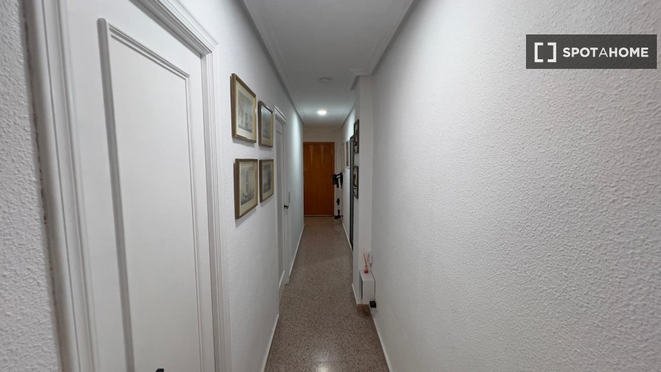 Apartment mono Alicante, 40m² — photo 2