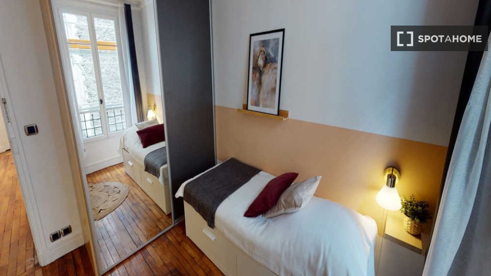 Double room Paris, 5 beds, 120m² — photo 24