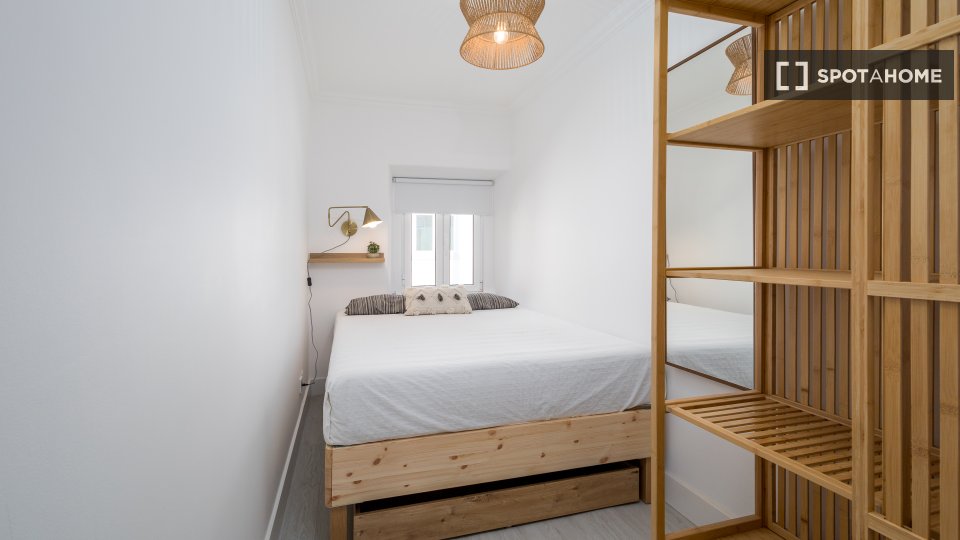 Apartment Lisbon, 1 bed — photo 16