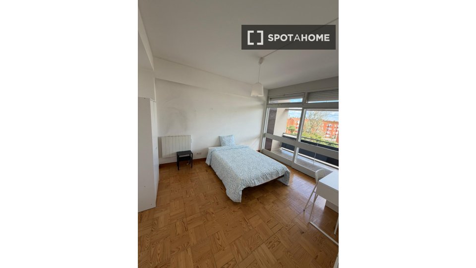 Double room Lisbon, 6 beds — photo 8
