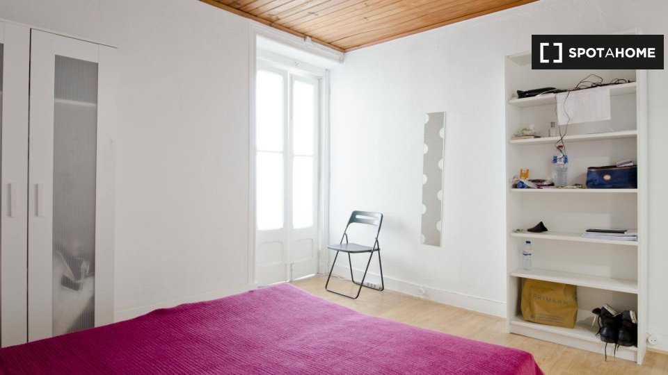 Double room Lisbon, 4 beds — photo 2