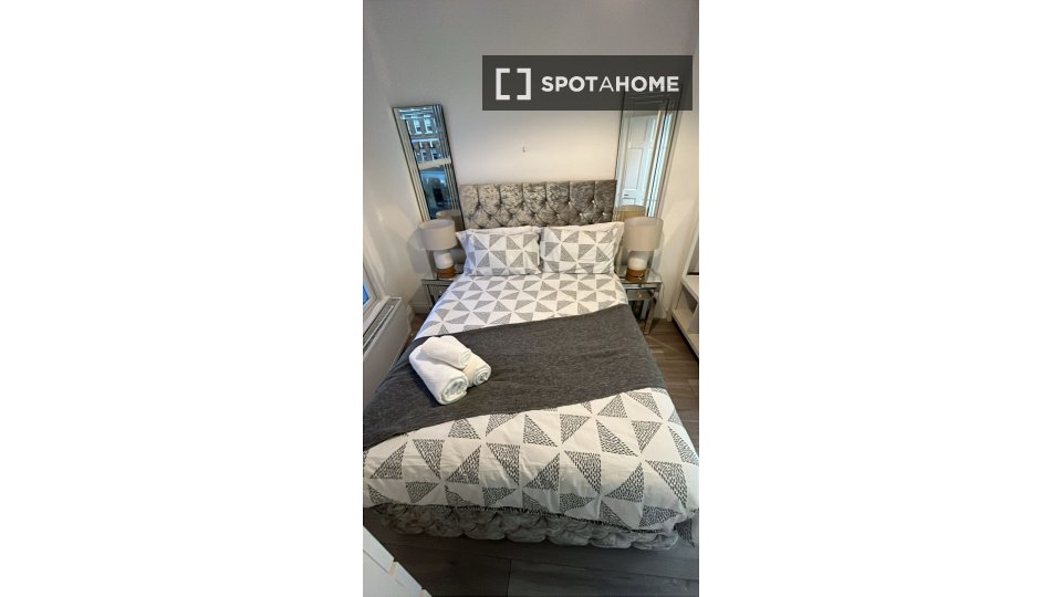Apartment London, 2 beds, 80m² — photo 13