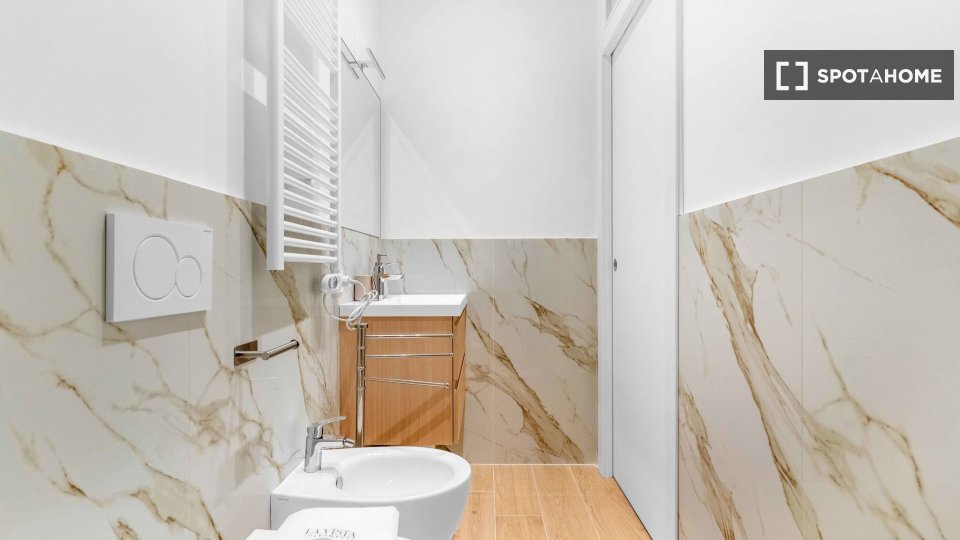 Apartment Milan, 2 beds, 80m² — photo 17
