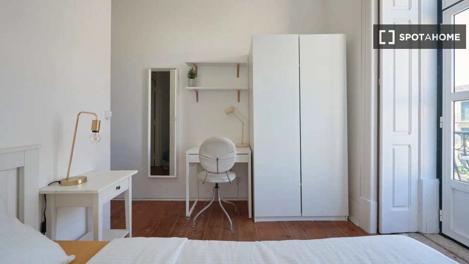 Double room Lisbon, 6 beds — photo 4