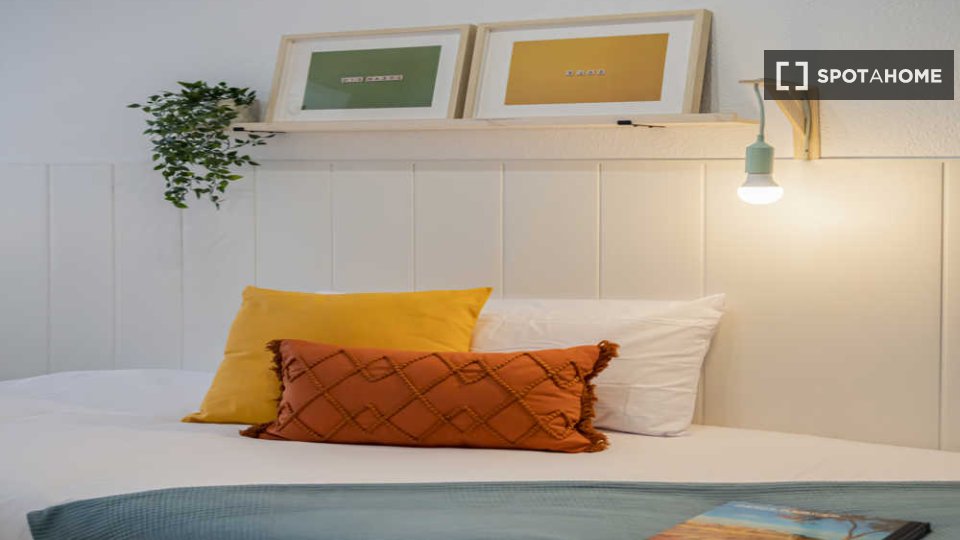 Double room Madrid, 25 beds — photo 46