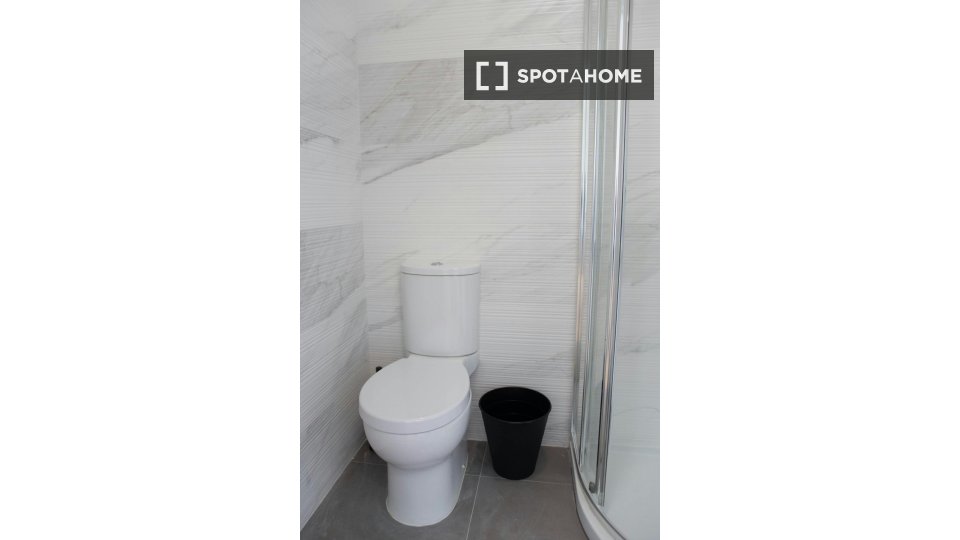 Double room Porto, 14 beds — photo 14