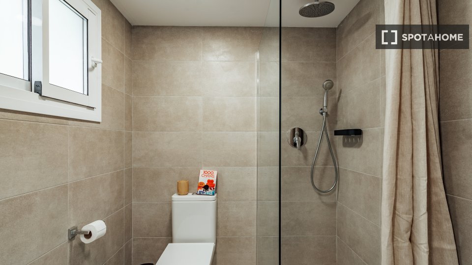 Apartment Barcelona, 1 bed, 65m² — photo 26