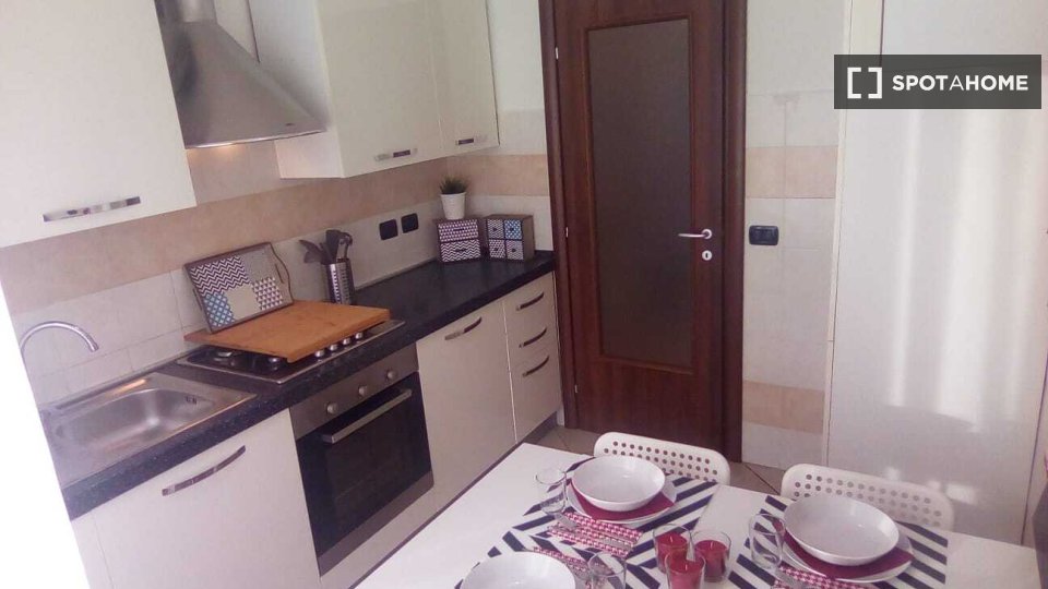 Double room Brescia, 3 beds — photo 4