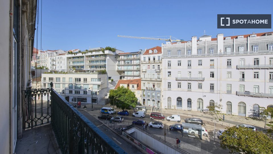 Double room Lisbon, 9 beds — photo 8