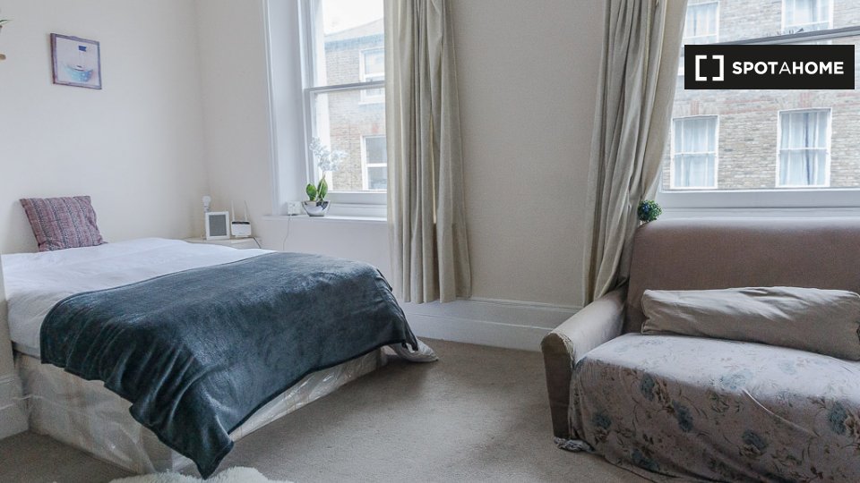 Double room London, 5 beds — photo 18