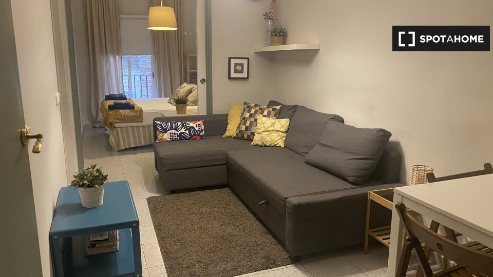 Apartment Barcelona, 2 beds, 45m² — photo 1