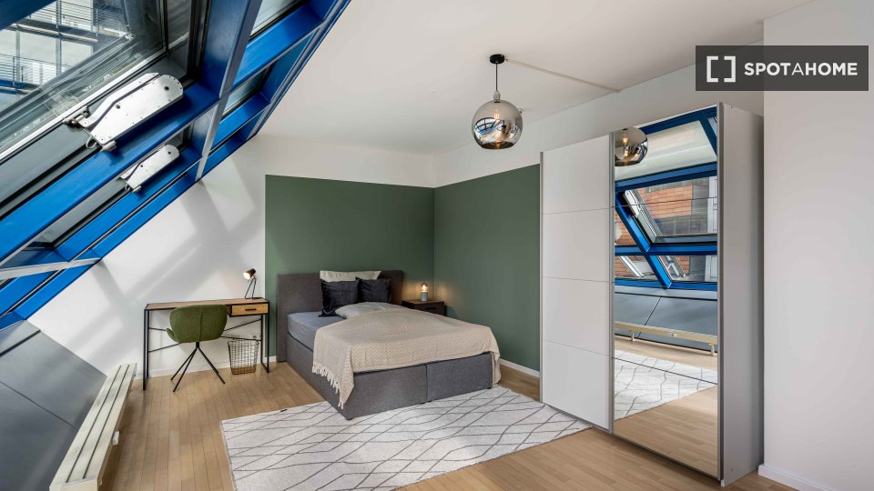 Double room Berlin, 4 beds, 123m² — photo 14