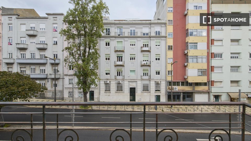 Double room Lisbon, 6 beds — photo 5