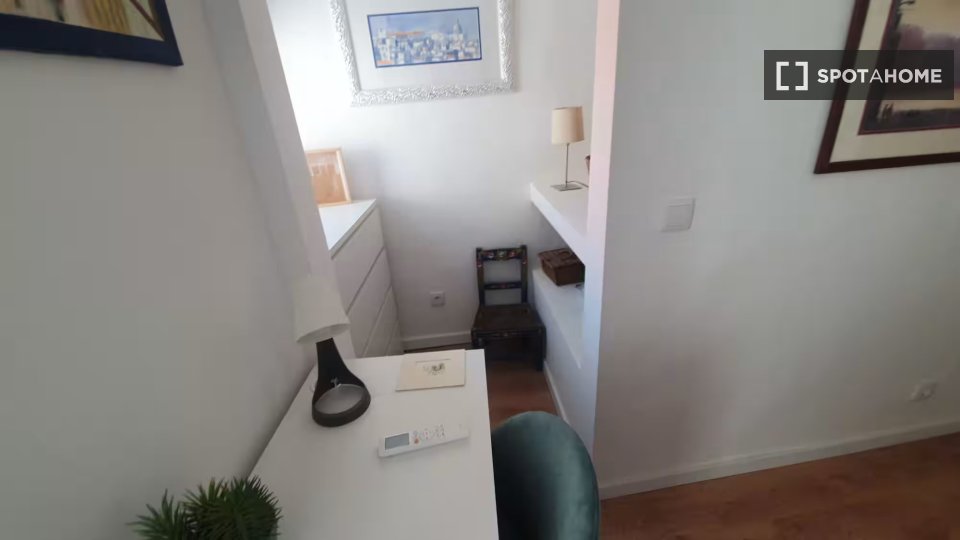 Apartment Lisbon, 2 beds — photo 8