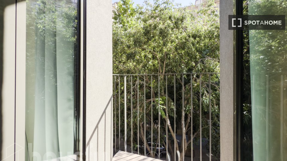 Apartment Barcelona, 3 beds, 109m² — photo 14