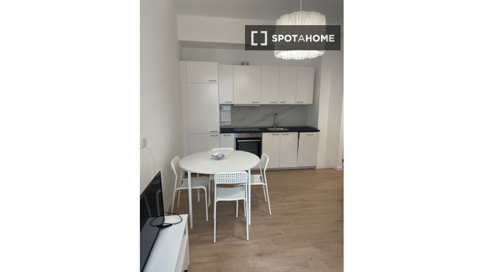 Apartment Rome, 1 bed — photo 5