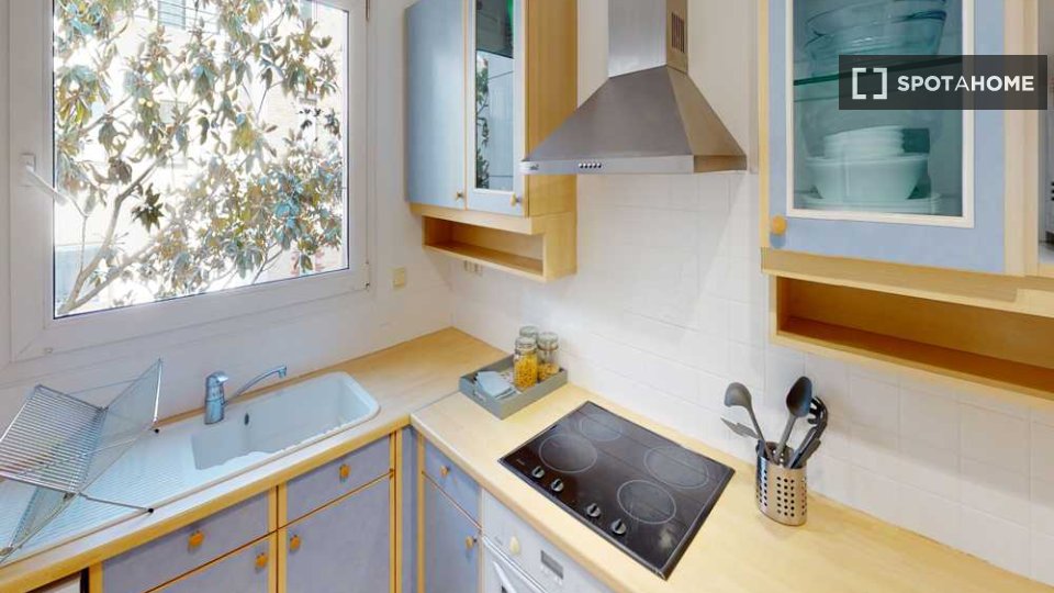 Double room Paris, 4 beds, 90m² — photo 15