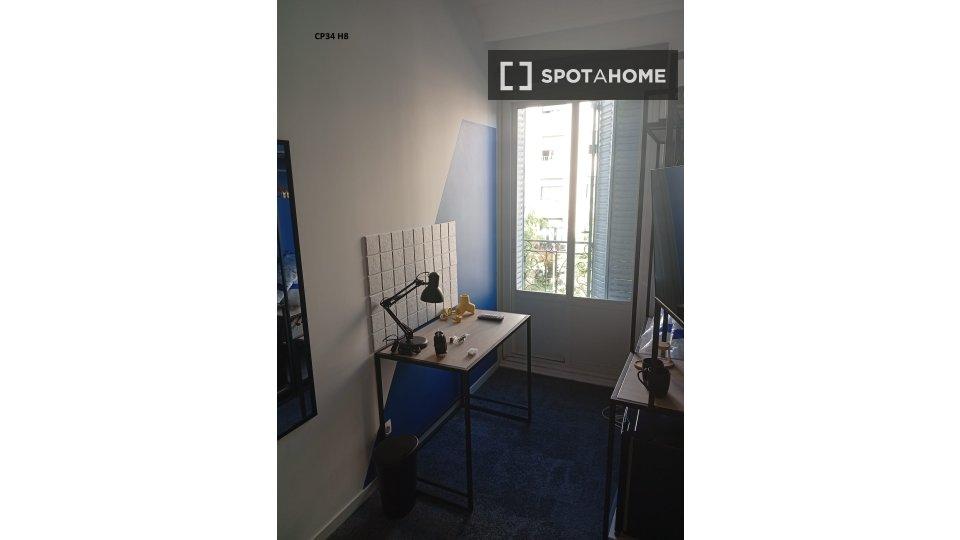 Double room Madrid, 8 beds — photo 14