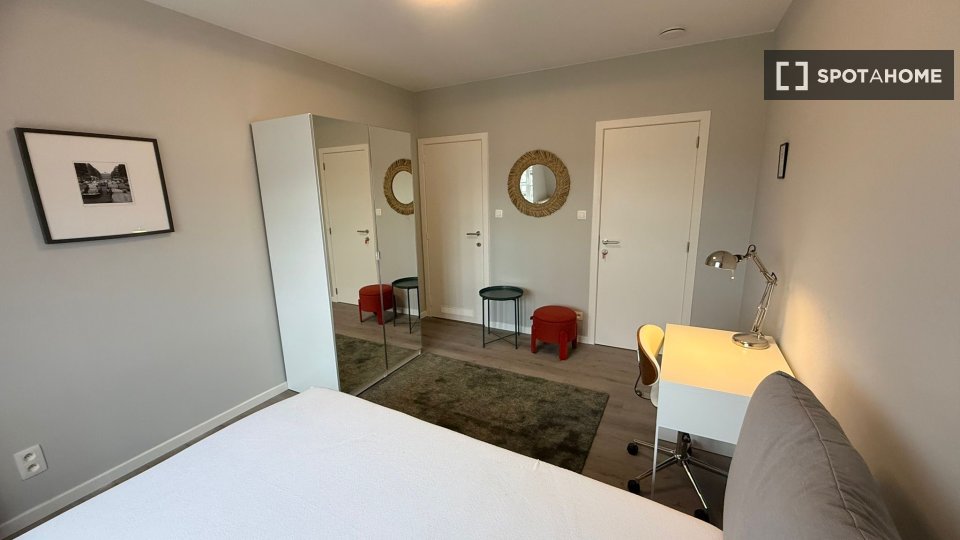 Double room Brussels, 5 beds — photo 29