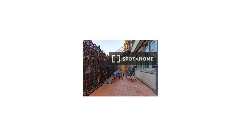 Double room Barcelona, 4 beds, 100m² — photo 14