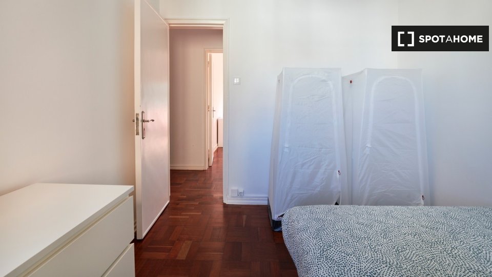 Double room Lisbon, 11 beds — photo 7