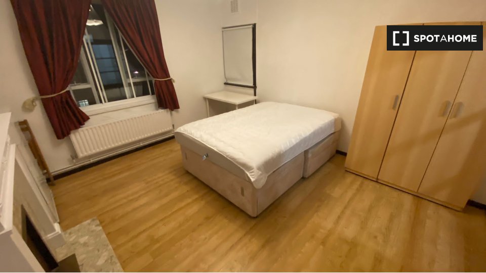 bg