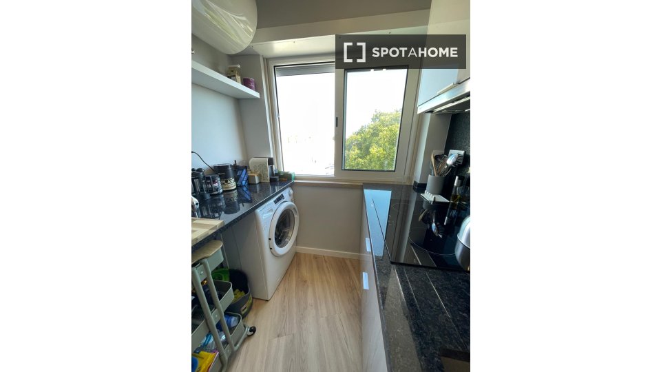 Apartment mono Lisbon, 50m² — photo 39