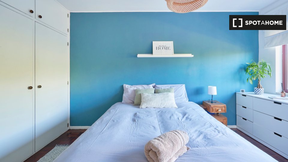 Double room Lisbon, 2 beds — photo 18