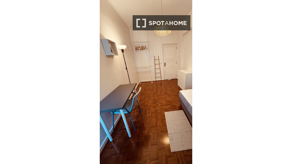Double room Lisbon, 7 beds, 150m² — photo 14