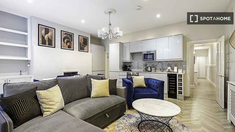 Apartment London, 2 beds — photo 17