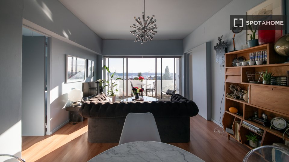 Apartment Lisbon, 1 bed, 55m² — photo 11
