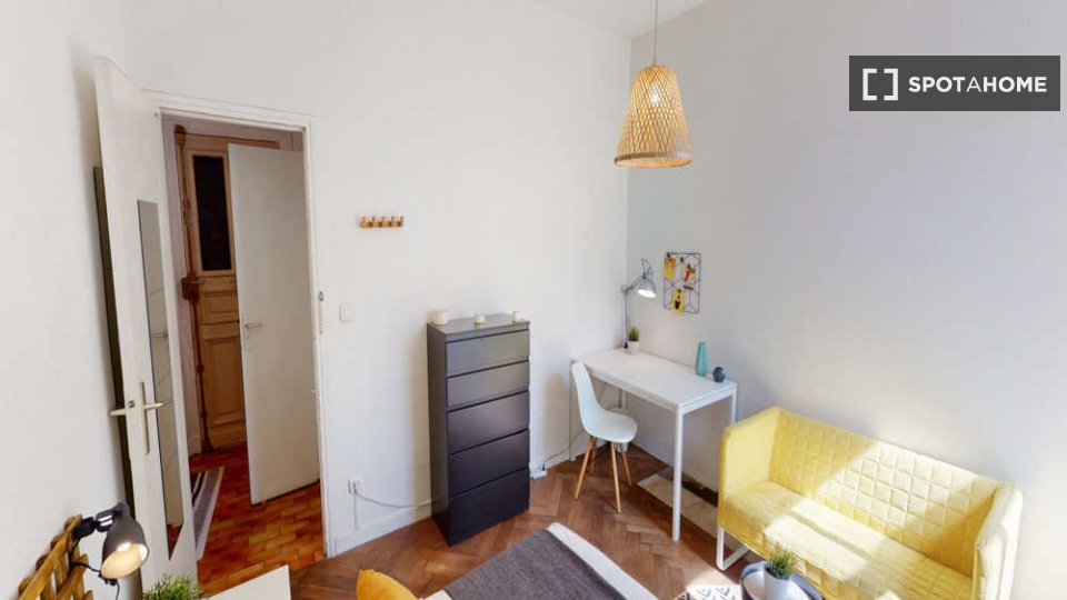 Double room Montpellier, 3 beds, 70m² — photo 13