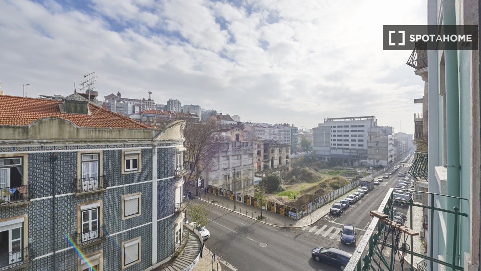 Double room Lisbon, 7 beds, 110m² — photo 20