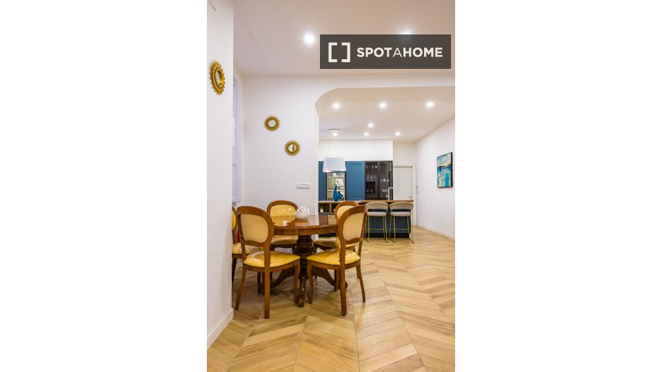 Apartment Naples, 2 beds, 132m² — photo 15