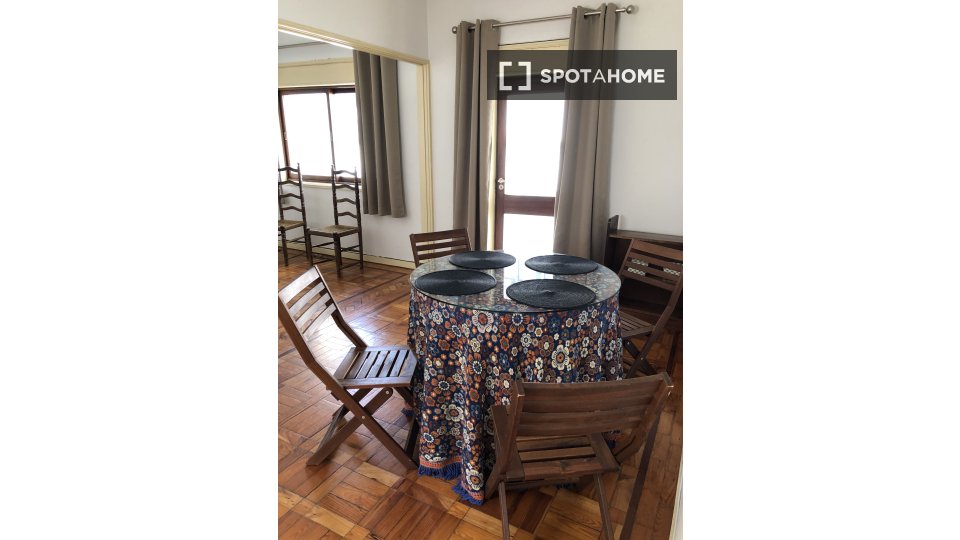 Apartment Coimbra, 4 beds — photo 41