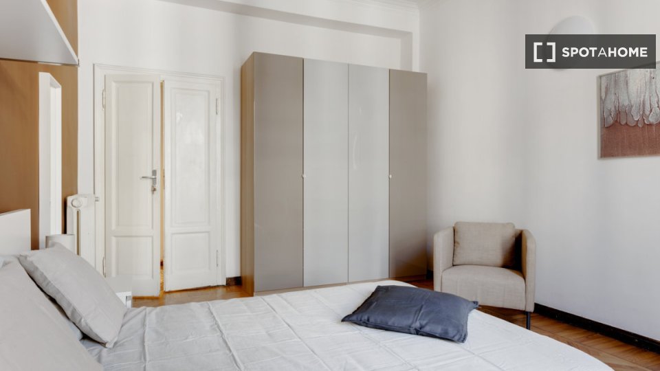 Double room Milan, 14 beds, 369m² — photo 18
