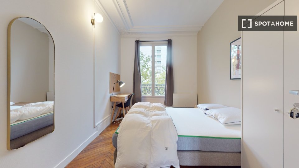Double room Paris, 18 beds — photo 17