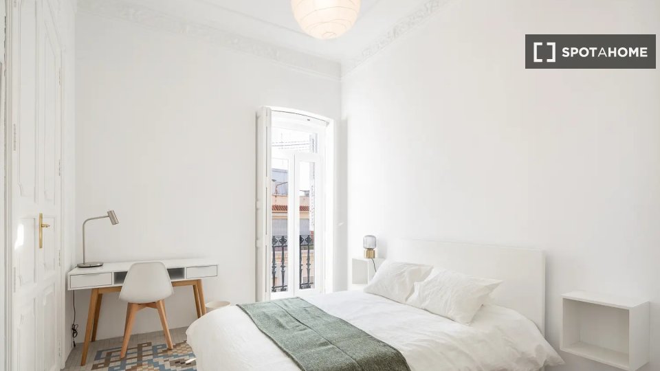 Double room Valencia, 5 beds — photo 7