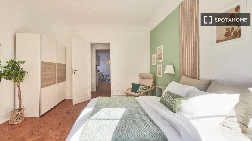 Double room Lisbon, 6 beds — photo 2
