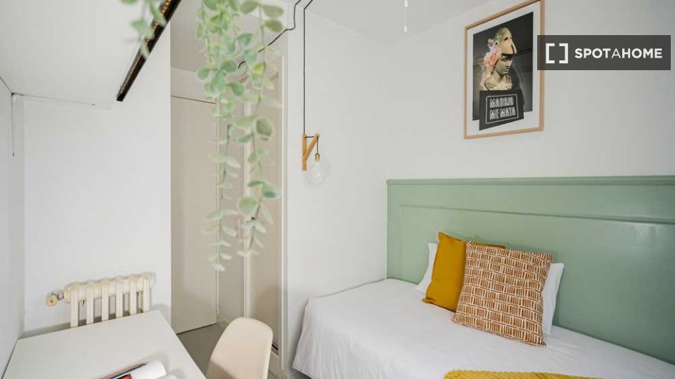 Habitación doble Madrid, 67 habitaciones — foto 75