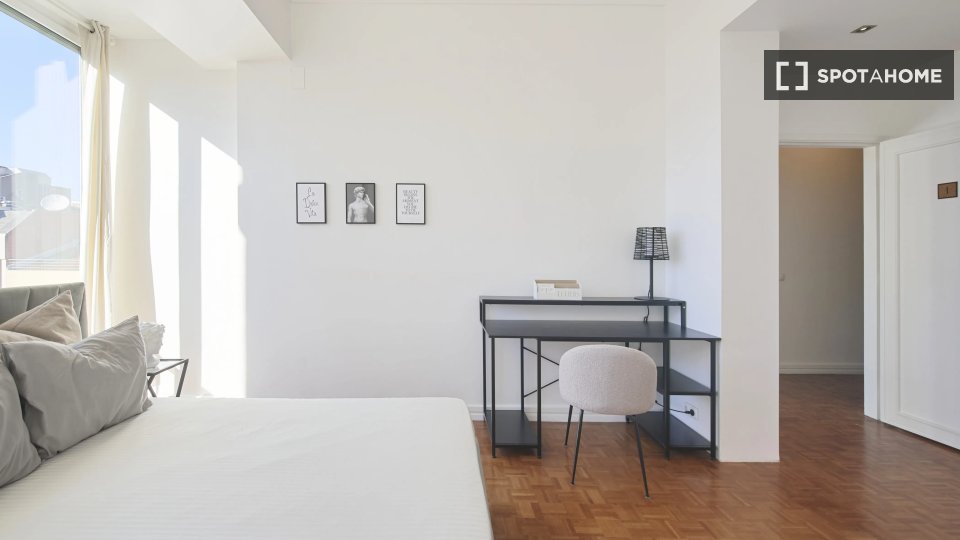 Double room Lisbon, 7 beds — photo 4