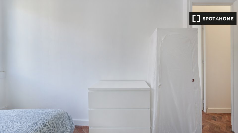 Double room Lisbon, 16 beds — photo 1
