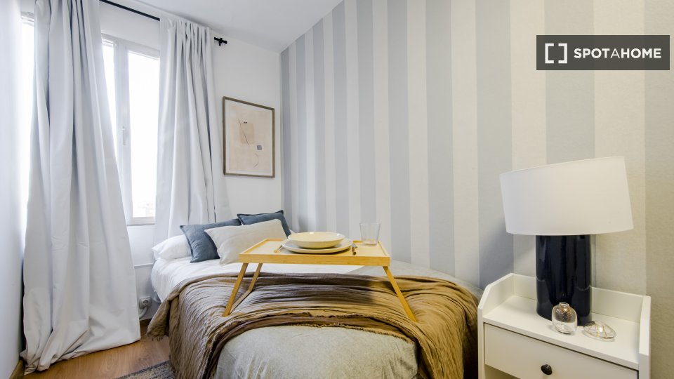 Camera doppia Madrid, 6 camere, 120m² — foto 2