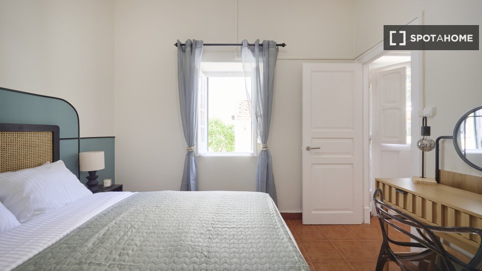 Apartment Lisbon, 1 bed — photo 10