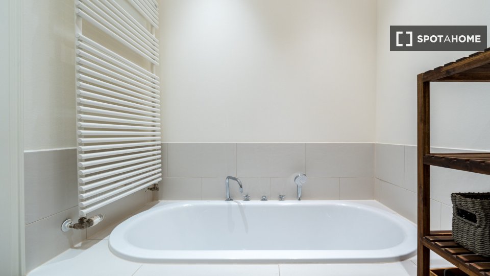 Apartment Berlin, 2 beds, 100m² — photo 2
