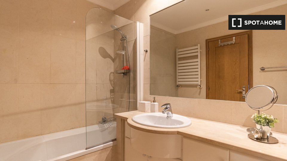 Apartment Porto, 2 beds, 90m² — photo 15