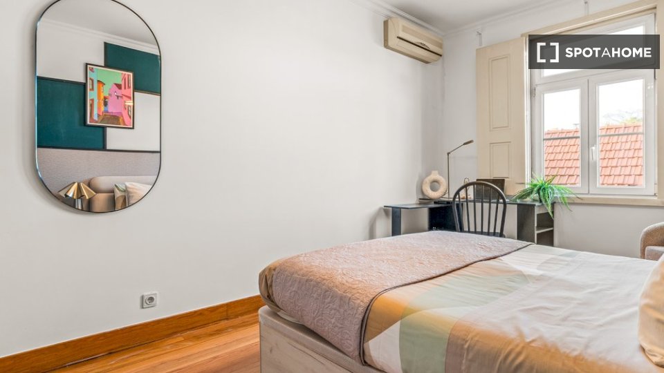 Double room Lisbon, 10 beds — photo 13