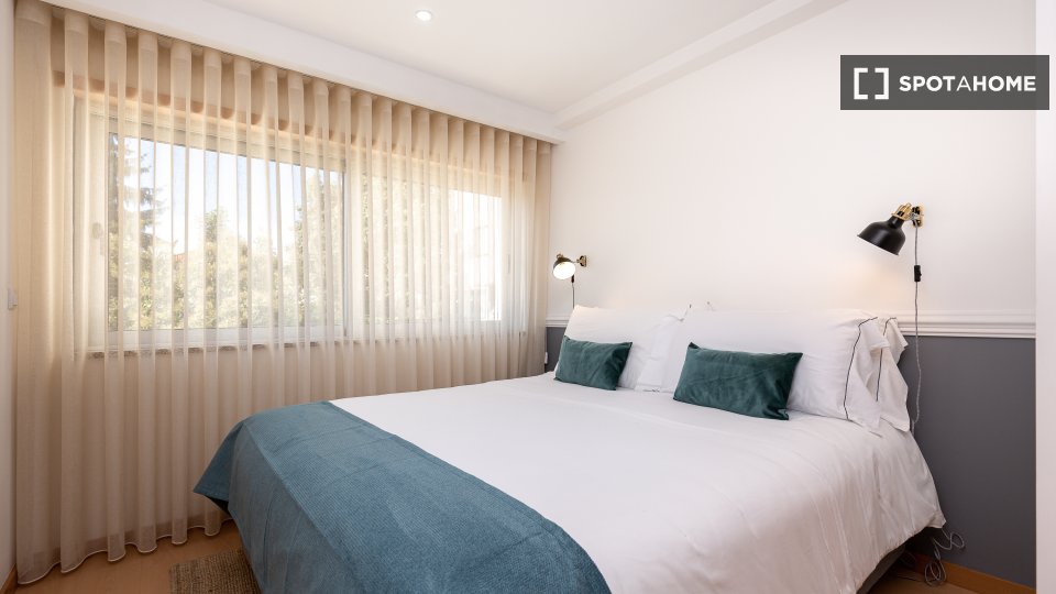 Apartment Porto, 2 beds, 119m² — photo 16