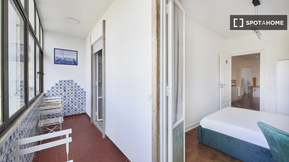 Double room Lisbon, 7 beds — photo 15