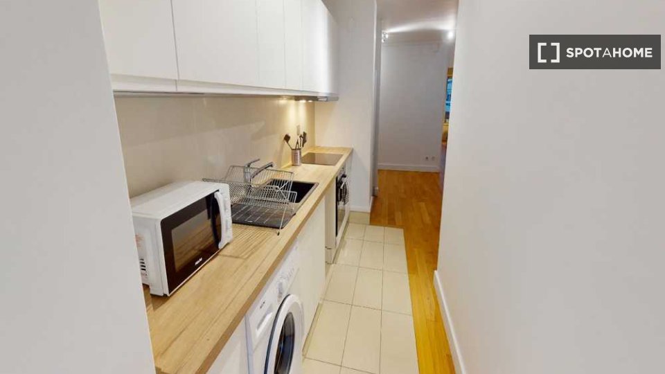 Double room Paris, 5 beds, 100m² — photo 5
